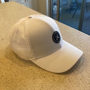 Cuts Clothing White SnapBack Hat, brand new!